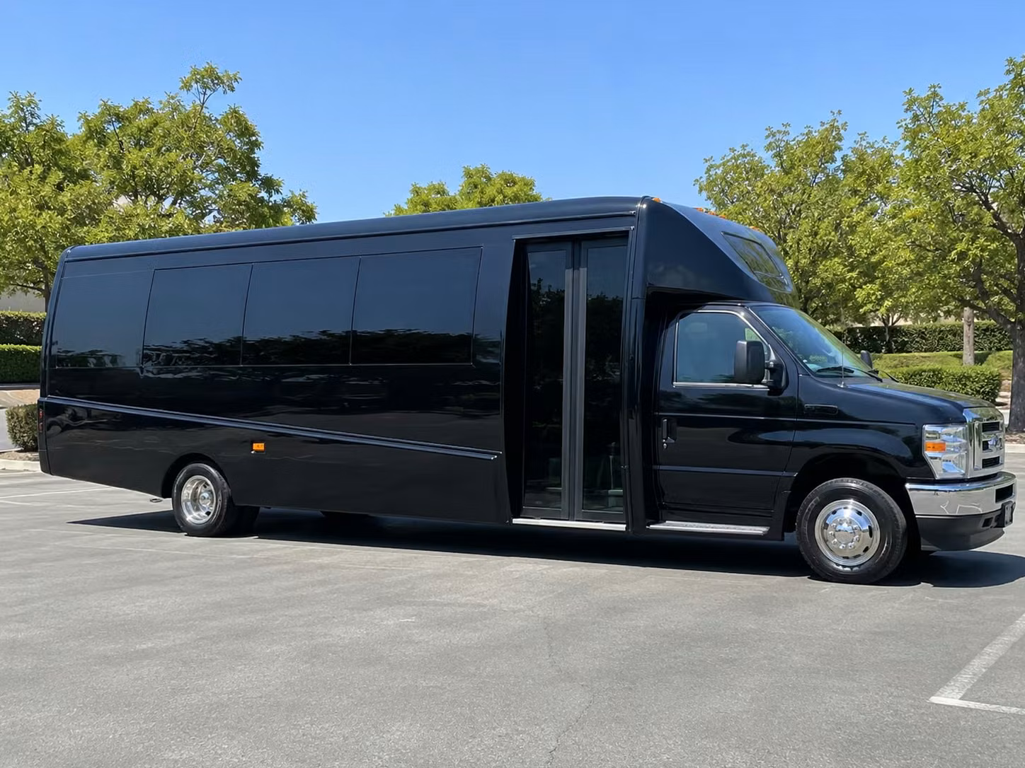 18 passenger minibus