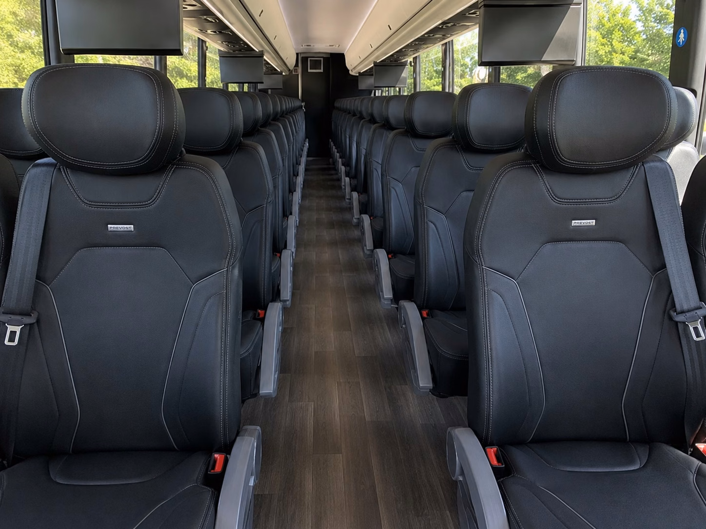 how where and when you re traveling affects honolulu charter bus rates